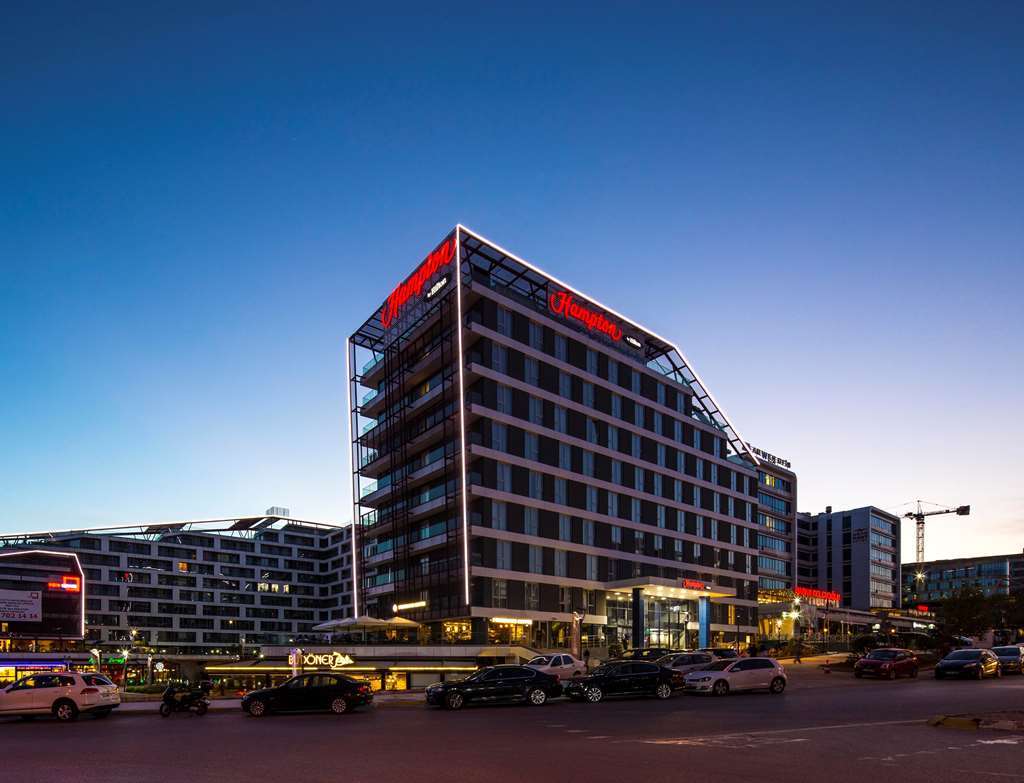 Hotel Hampton By Hilton Istanbul Kurtkoy Exterior foto